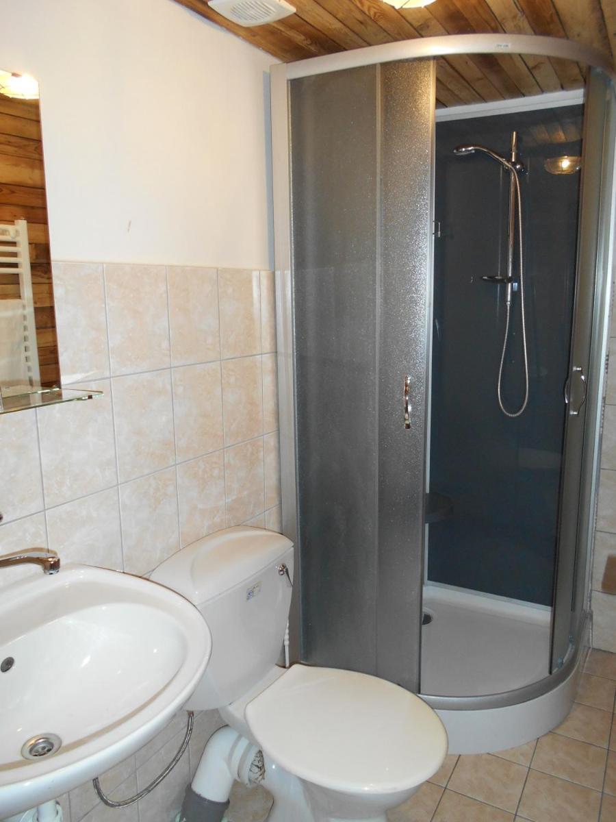 Hotel Dřevák U Élišky Cisovice Exteriér fotografie